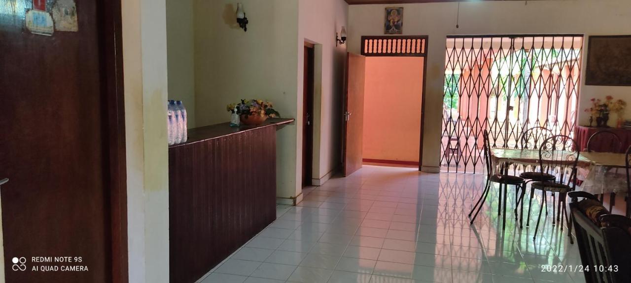 Isuruma Rest Kataragama Buitenkant foto